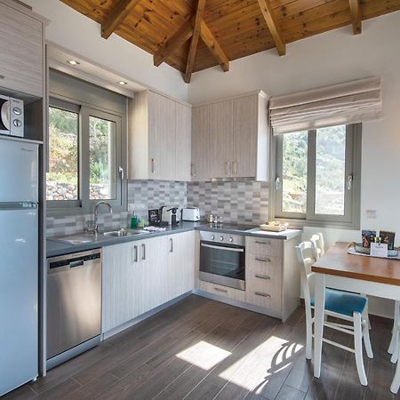 Bay View Guesthouses 卡拉马塔 外观 照片