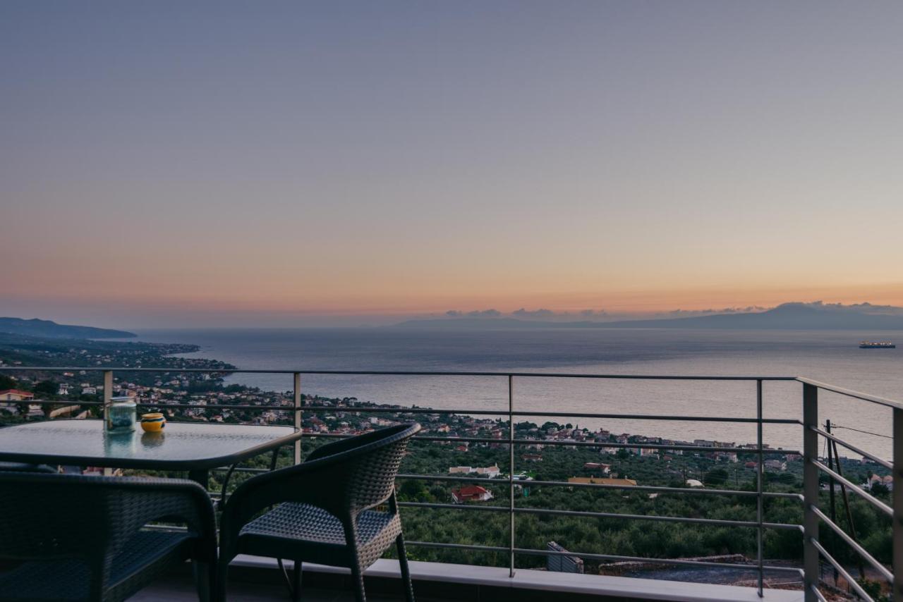 Bay View Guesthouses 卡拉马塔 外观 照片