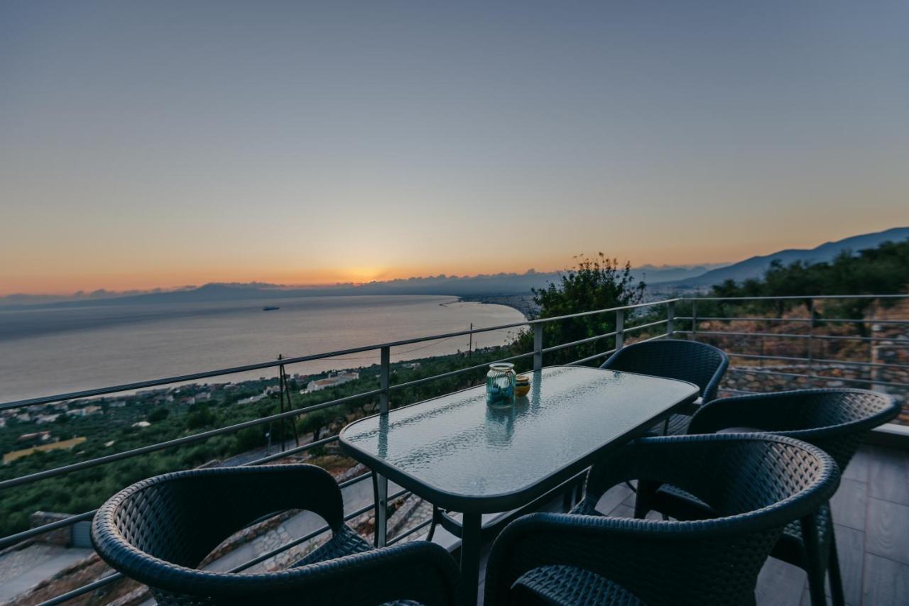 Bay View Guesthouses 卡拉马塔 外观 照片