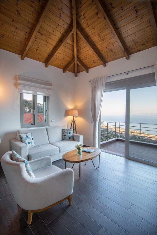 Bay View Guesthouses 卡拉马塔 外观 照片