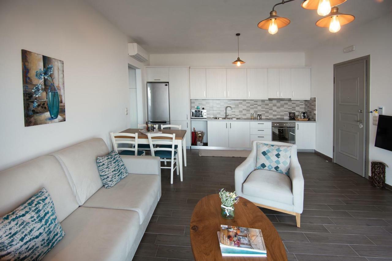 Bay View Guesthouses 卡拉马塔 外观 照片
