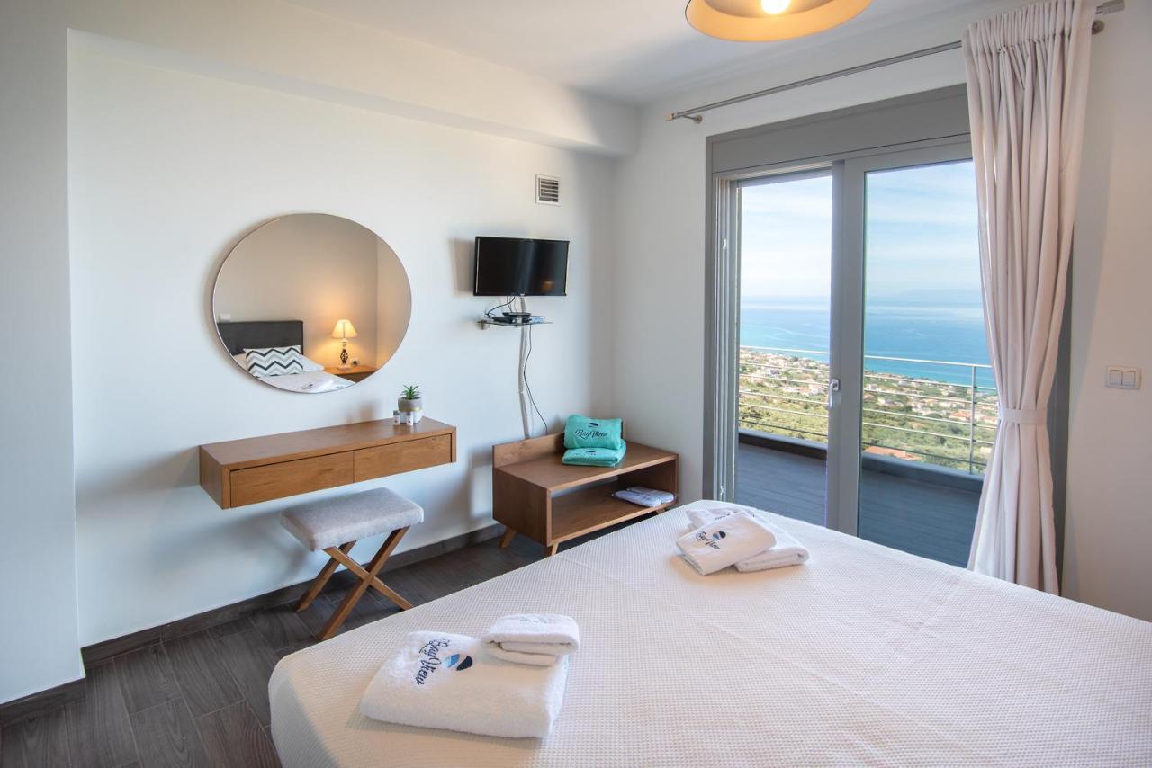 Bay View Guesthouses 卡拉马塔 外观 照片